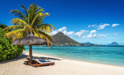 Tropischer Traumstrand auf Mauritius (tobago77 / stock.adobe.com)  lizenziertes Stockfoto 
Información sobre la licencia en 'Verificación de las fuentes de la imagen'